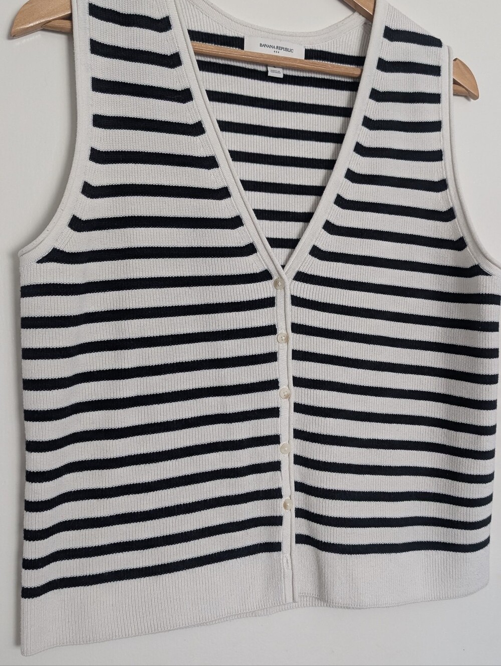 Banana Republic Ribbed Sleeveless Stripe Vest - Black & White